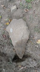Plain Quaker-style stone with "toothy" bottom 