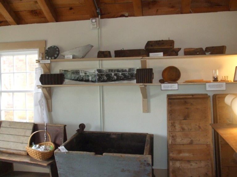 The Arnold’s Lonsdale Bakery Blackstone Valley Historical Society